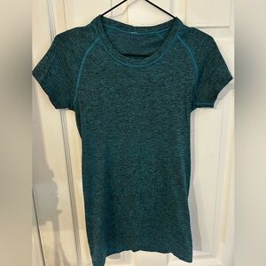 Lululemon Swifty tech shirt